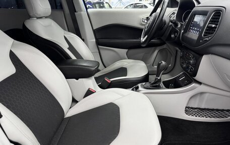 Jeep Compass II, 2019 год, 2 080 000 рублей, 20 фотография