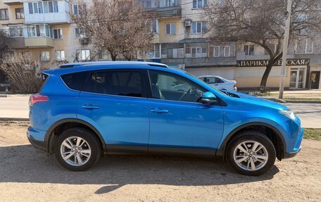 Toyota RAV4, 2016 год, 2 499 000 рублей, 2 фотография