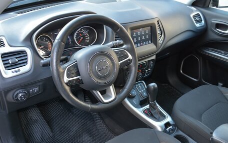 Jeep Compass II, 2018 год, 2 200 000 рублей, 11 фотография