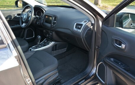 Jeep Compass II, 2018 год, 2 200 000 рублей, 17 фотография