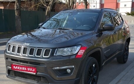 Jeep Compass II, 2018 год, 2 200 000 рублей, 2 фотография