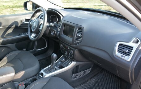 Jeep Compass II, 2018 год, 2 200 000 рублей, 18 фотография