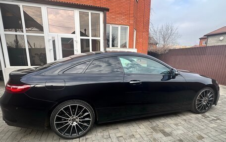 Mercedes-Benz E-Класс, 2018 год, 3 590 000 рублей, 6 фотография