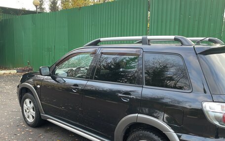 Mitsubishi Outlander III рестайлинг 3, 2005 год, 650 000 рублей, 4 фотография