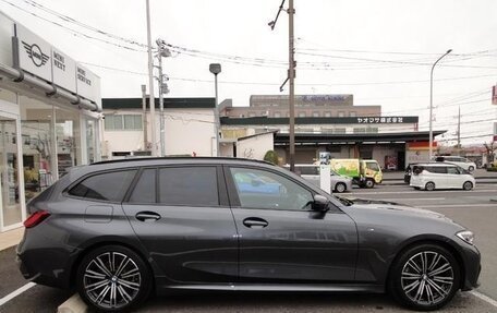 BMW 3 серия, 2021 год, 2 654 000 рублей, 4 фотография