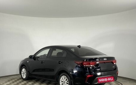 KIA Rio IV, 2018 год, 1 375 000 рублей, 6 фотография
