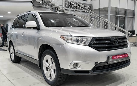 Toyota Highlander III, 2012 год, 1 650 000 рублей, 7 фотография