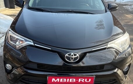 Toyota RAV4, 2018 год, 2 350 000 рублей, 1 фотография
