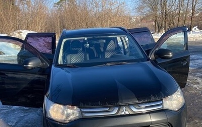 Mitsubishi Outlander III рестайлинг 3, 2013 год, 1 300 000 рублей, 1 фотография