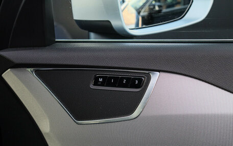 Volvo XC90 II рестайлинг, 2016 год, 3 300 000 рублей, 9 фотография