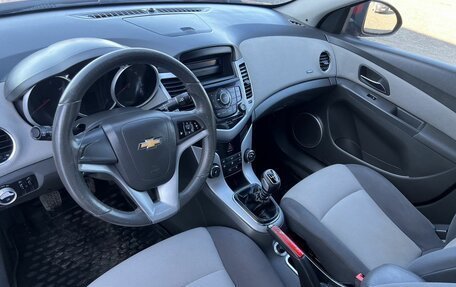 Chevrolet Cruze II, 2010 год, 475 000 рублей, 7 фотография