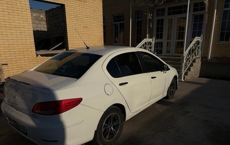 Peugeot 408 I рестайлинг, 2013 год, 190 000 рублей, 4 фотография