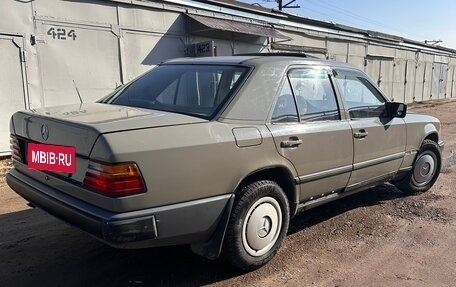 Mercedes-Benz W124, 1987 год, 450 000 рублей, 2 фотография