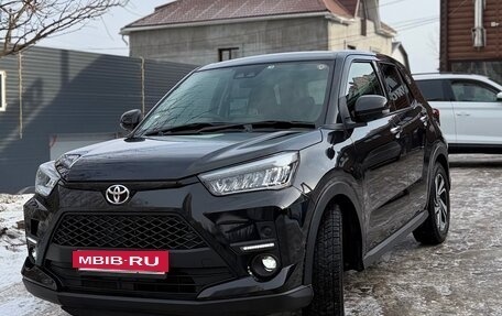 Toyota Raize I, 2021 год, 1 840 000 рублей, 3 фотография