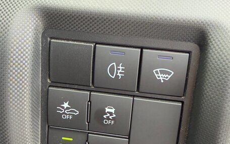 Toyota Raize I, 2021 год, 1 840 000 рублей, 28 фотография