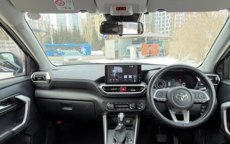 Toyota Raize I, 2021 год, 1 840 000 рублей, 32 фотография