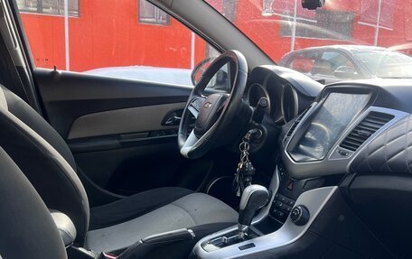 Chevrolet Cruze II, 2011 год, 697 000 рублей, 6 фотография