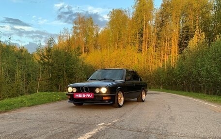 BMW 5 серия, 1986 год, 400 000 рублей, 13 фотография