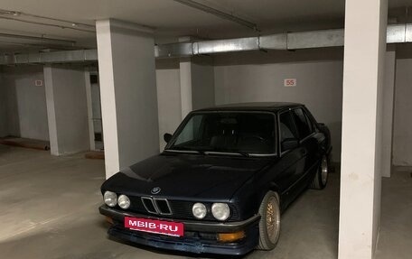 BMW 5 серия, 1986 год, 400 000 рублей, 20 фотография