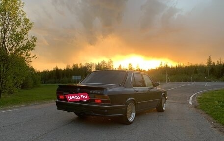 BMW 5 серия, 1986 год, 400 000 рублей, 14 фотография
