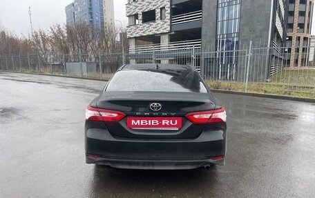 Toyota Camry, 2021 год, 1 630 000 рублей, 3 фотография