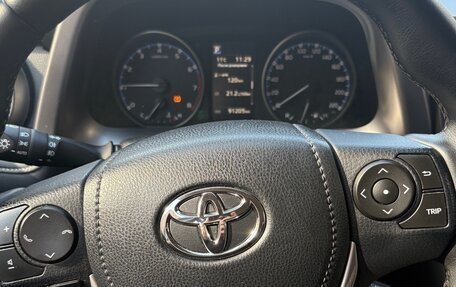 Toyota RAV4, 2018 год, 2 350 000 рублей, 8 фотография