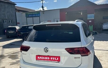 Volkswagen Tiguan II, 2018 год, 1 840 000 рублей, 4 фотография