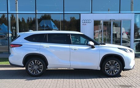 Toyota Highlander, 2025 год, 5 870 000 рублей, 5 фотография