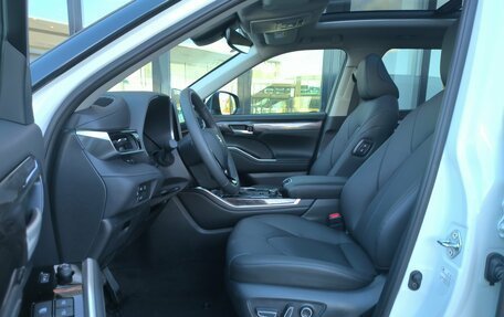 Toyota Highlander, 2025 год, 5 870 000 рублей, 21 фотография