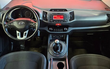 KIA Sportage III, 2011 год, 1 050 000 рублей, 9 фотография