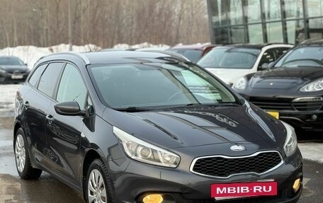 KIA cee'd III, 2013 год, 900 000 рублей, 2 фотография