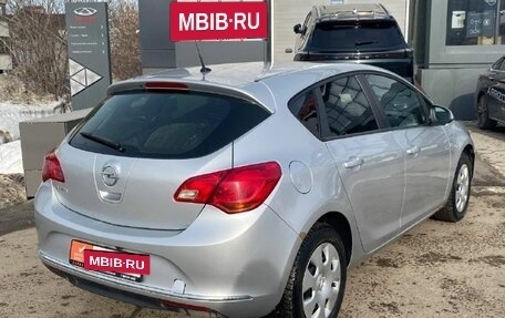 Opel Astra J, 2014 год, 650 000 рублей, 5 фотография