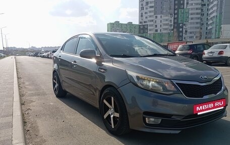 KIA Rio III рестайлинг, 2015 год, 980 000 рублей, 5 фотография