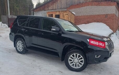 Toyota Land Cruiser Prado 150 рестайлинг 2, 2018 год, 4 200 000 рублей, 2 фотография