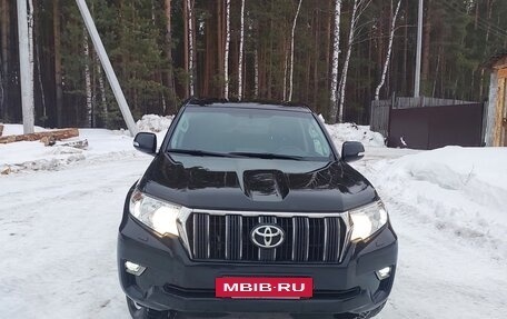 Toyota Land Cruiser Prado 150 рестайлинг 2, 2018 год, 4 200 000 рублей, 3 фотография