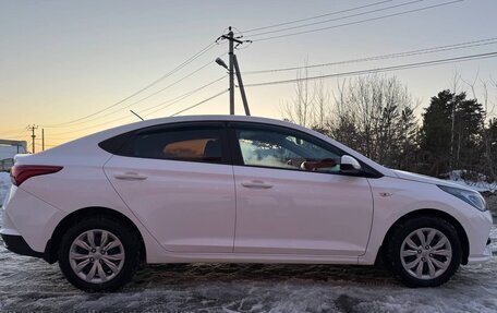 Hyundai Solaris II рестайлинг, 2021 год, 1 850 000 рублей, 2 фотография