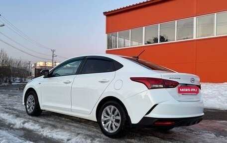 Hyundai Solaris II рестайлинг, 2021 год, 1 850 000 рублей, 5 фотография