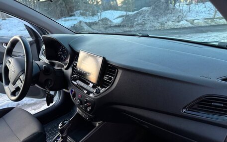 Hyundai Solaris II рестайлинг, 2021 год, 1 850 000 рублей, 20 фотография