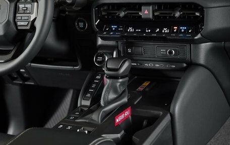 Toyota Land Cruiser Prado, 2024 год, 11 500 000 рублей, 26 фотография