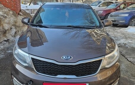 KIA Rio III рестайлинг, 2016 год, 880 000 рублей, 2 фотография