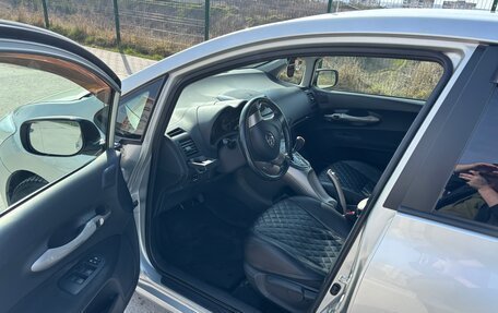 Toyota Auris II, 2007 год, 750 000 рублей, 18 фотография