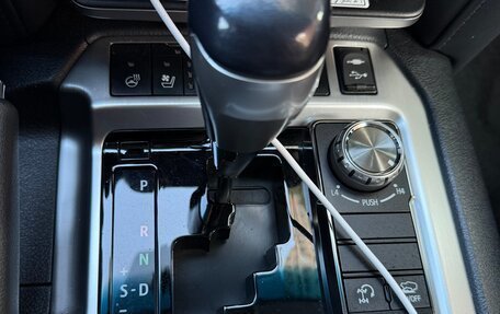 Toyota Land Cruiser 200, 2018 год, 7 600 000 рублей, 12 фотография