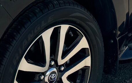 Toyota Land Cruiser 200, 2018 год, 7 600 000 рублей, 16 фотография