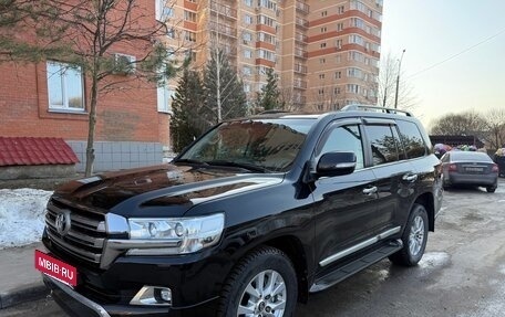 Toyota Land Cruiser 200, 2018 год, 7 600 000 рублей, 2 фотография