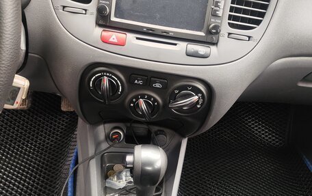 KIA Rio II, 2011 год, 670 000 рублей, 18 фотография