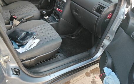 Opel Astra G, 2003 год, 450 000 рублей, 16 фотография