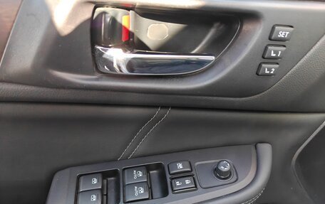 Subaru Outback IV рестайлинг, 2018 год, 2 600 000 рублей, 13 фотография