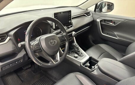 Toyota RAV4, 2021 год, 3 750 000 рублей, 11 фотография