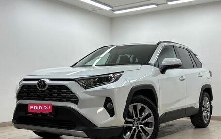 Toyota RAV4, 2021 год, 3 750 000 рублей, 7 фотография