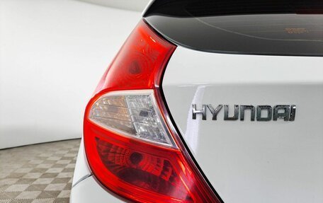 Hyundai Solaris II рестайлинг, 2012 год, 800 000 рублей, 11 фотография